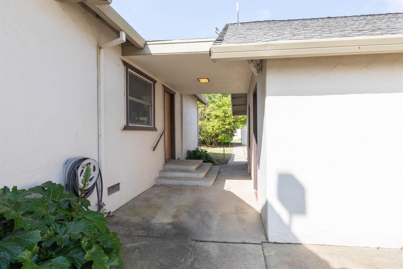 5245 Church