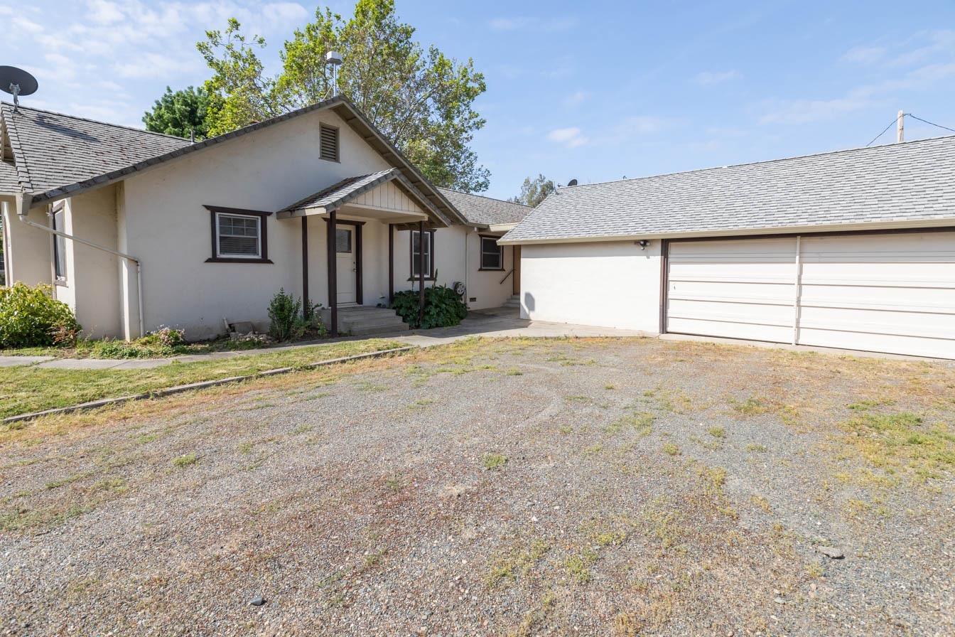 5245 Church