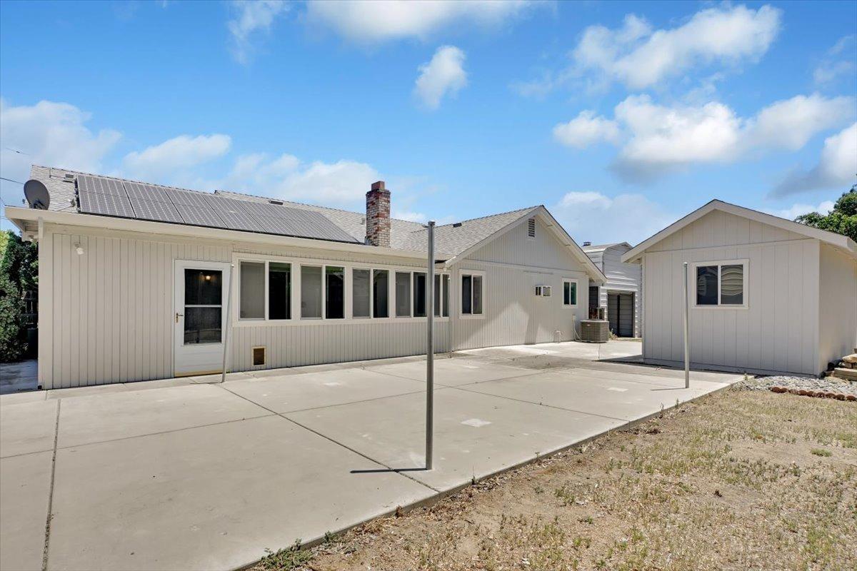 2584 Cedar
