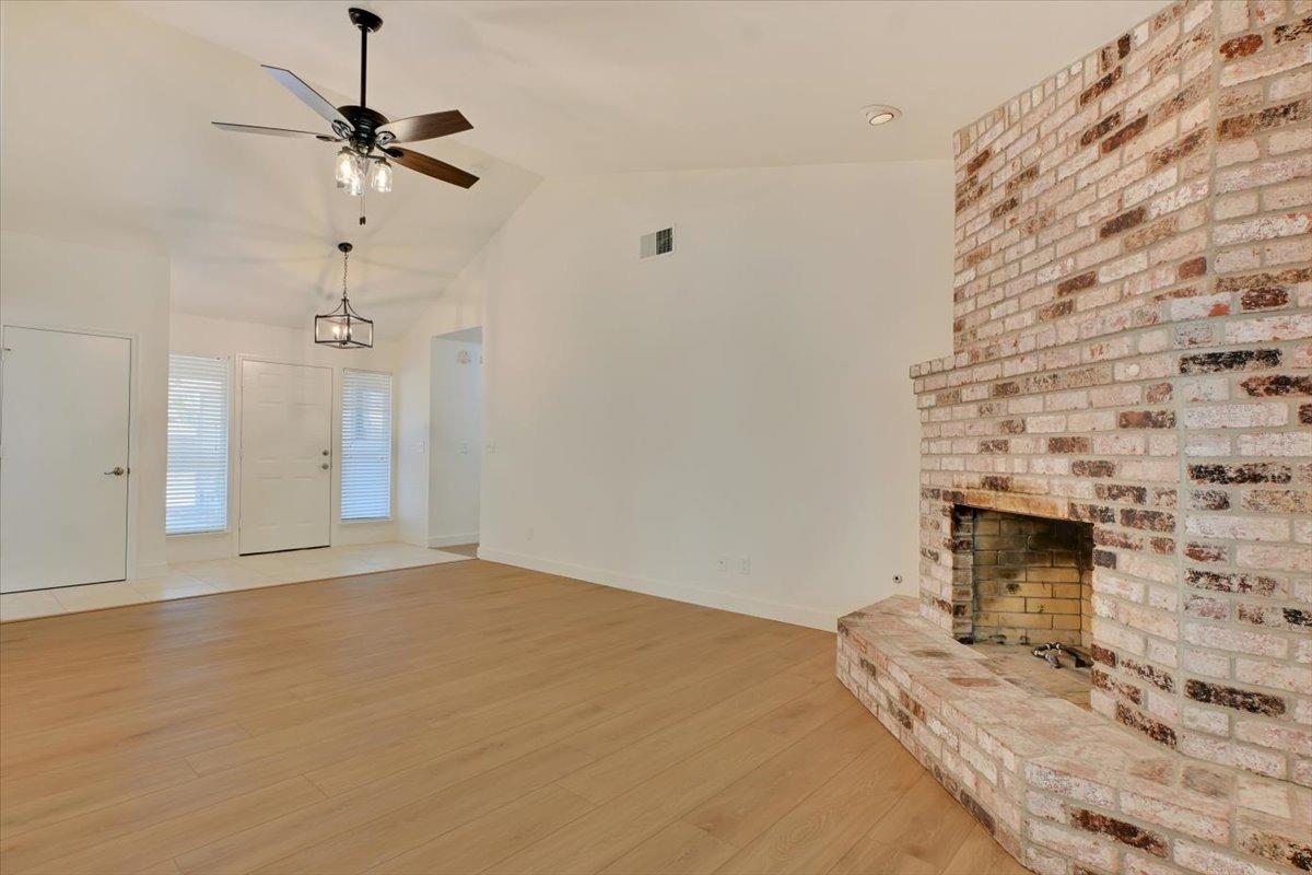 2584 Cedar