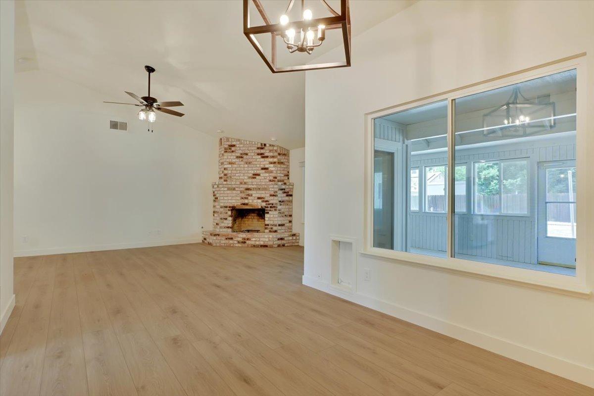 2584 Cedar