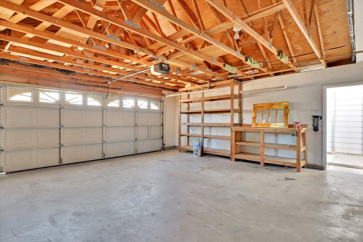 2584 Cedar