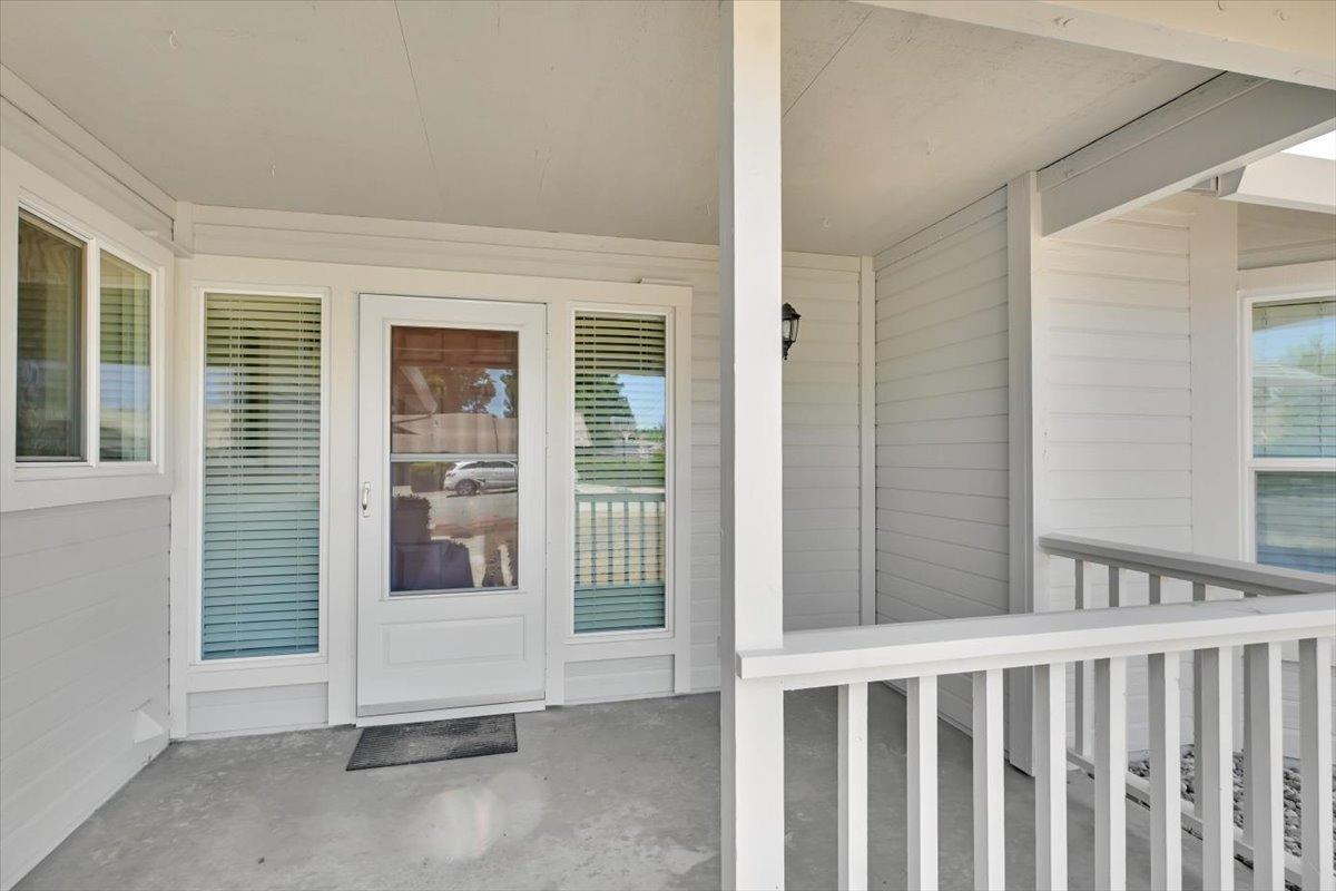 2584 Cedar