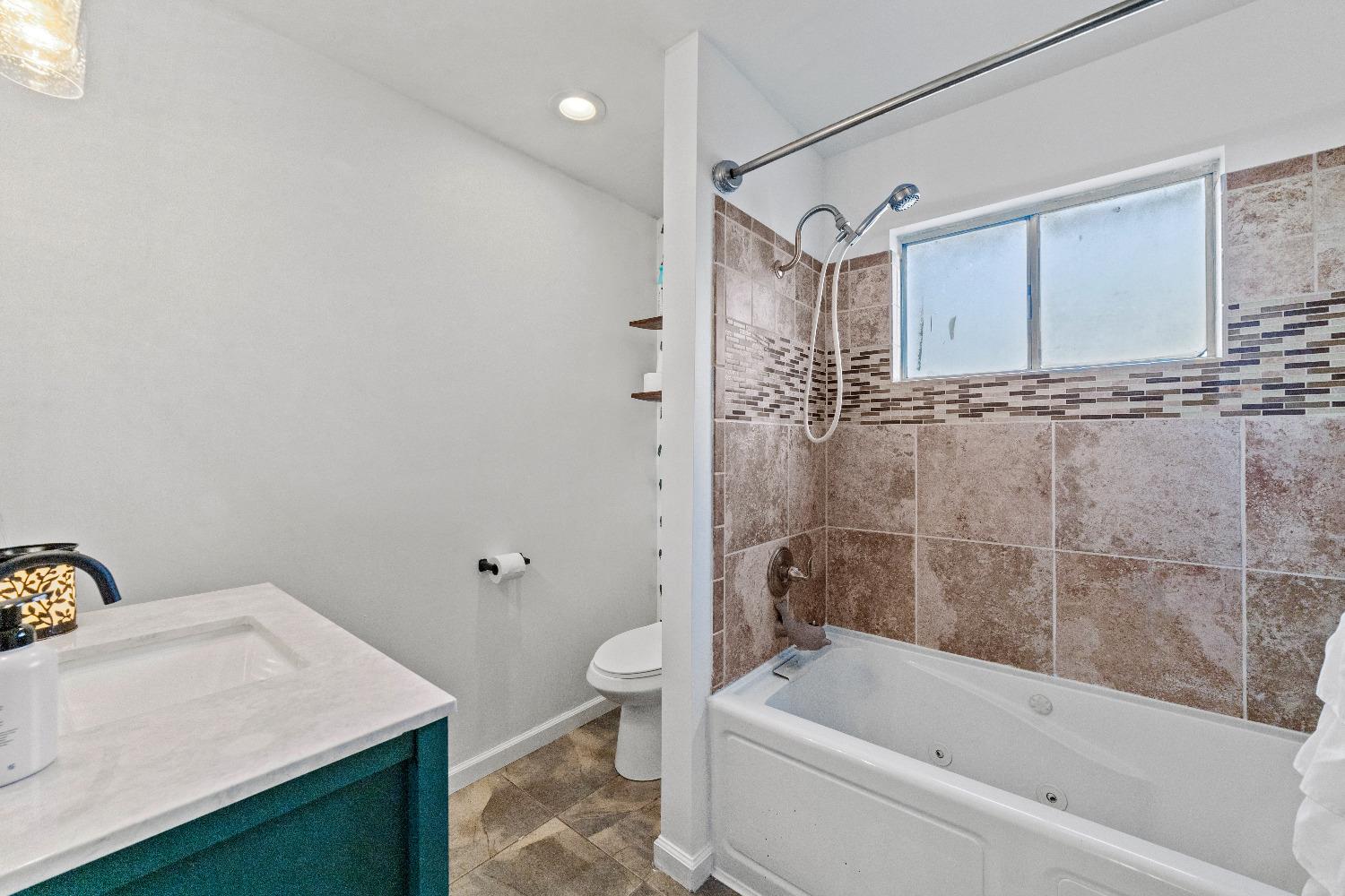 248 E Evans Reimer Road