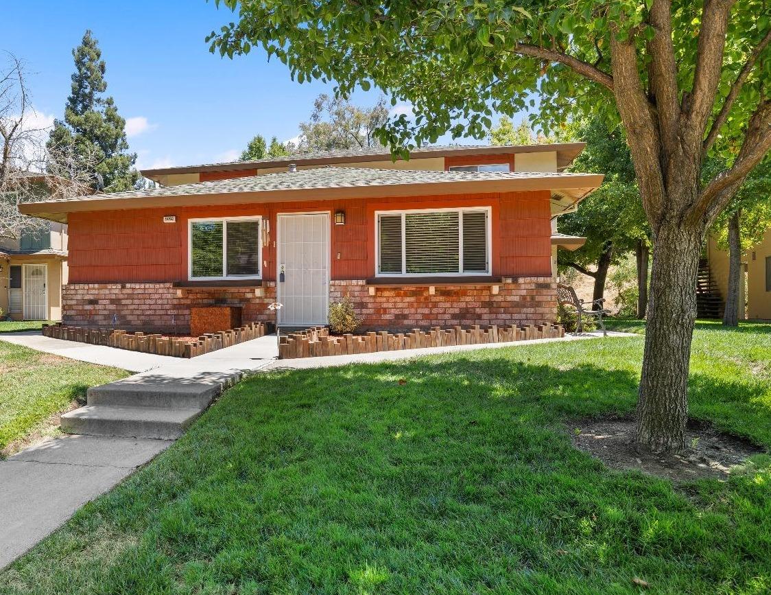 5092 Rhode Island Drive 1