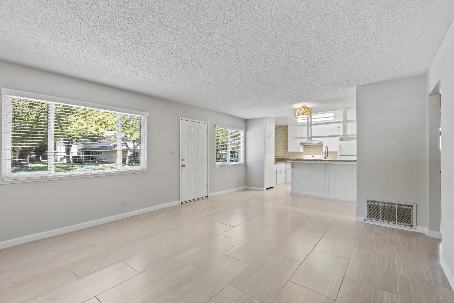 5092 Rhode Island Drive 1