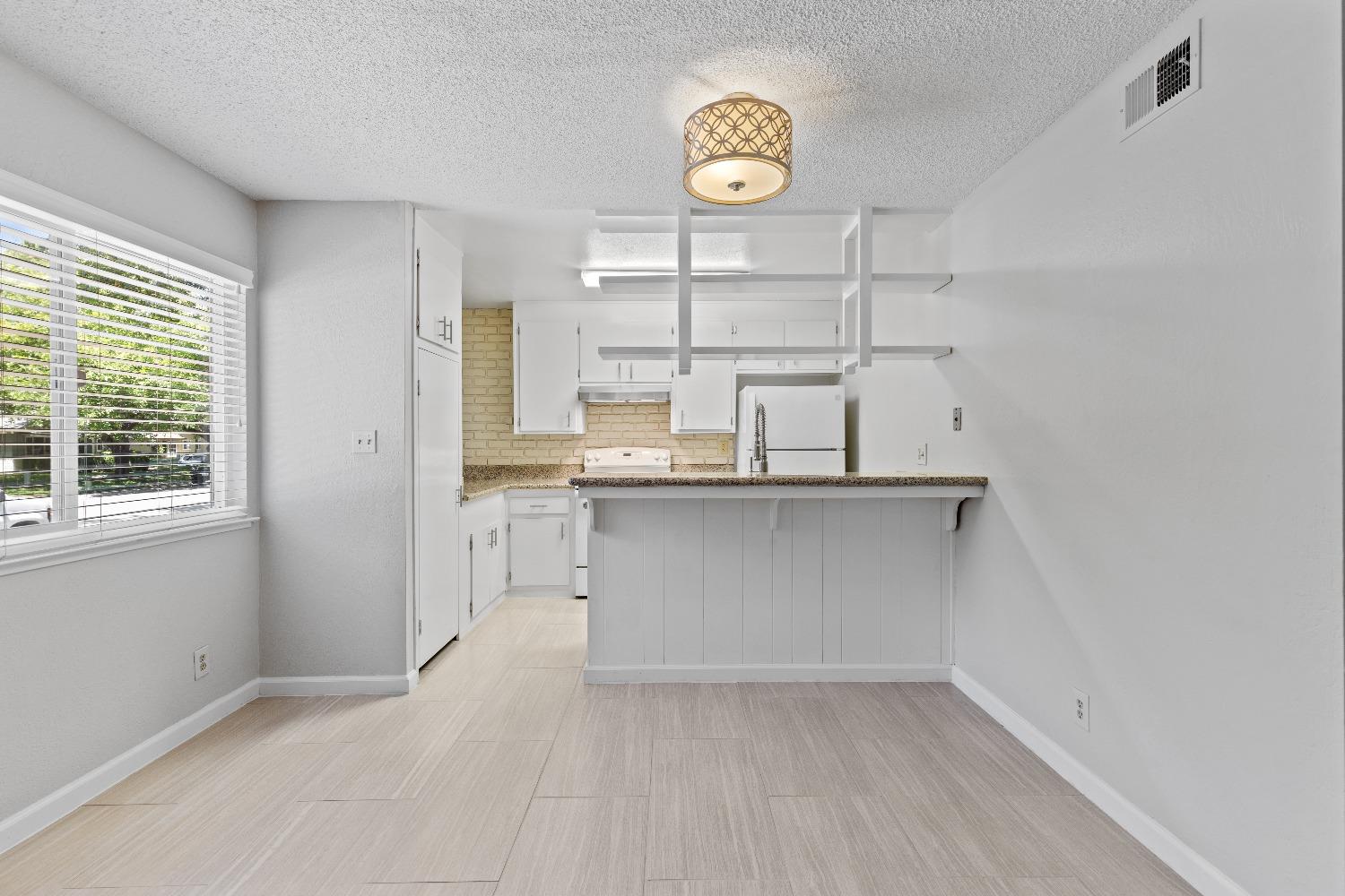 5092 Rhode Island Drive 1