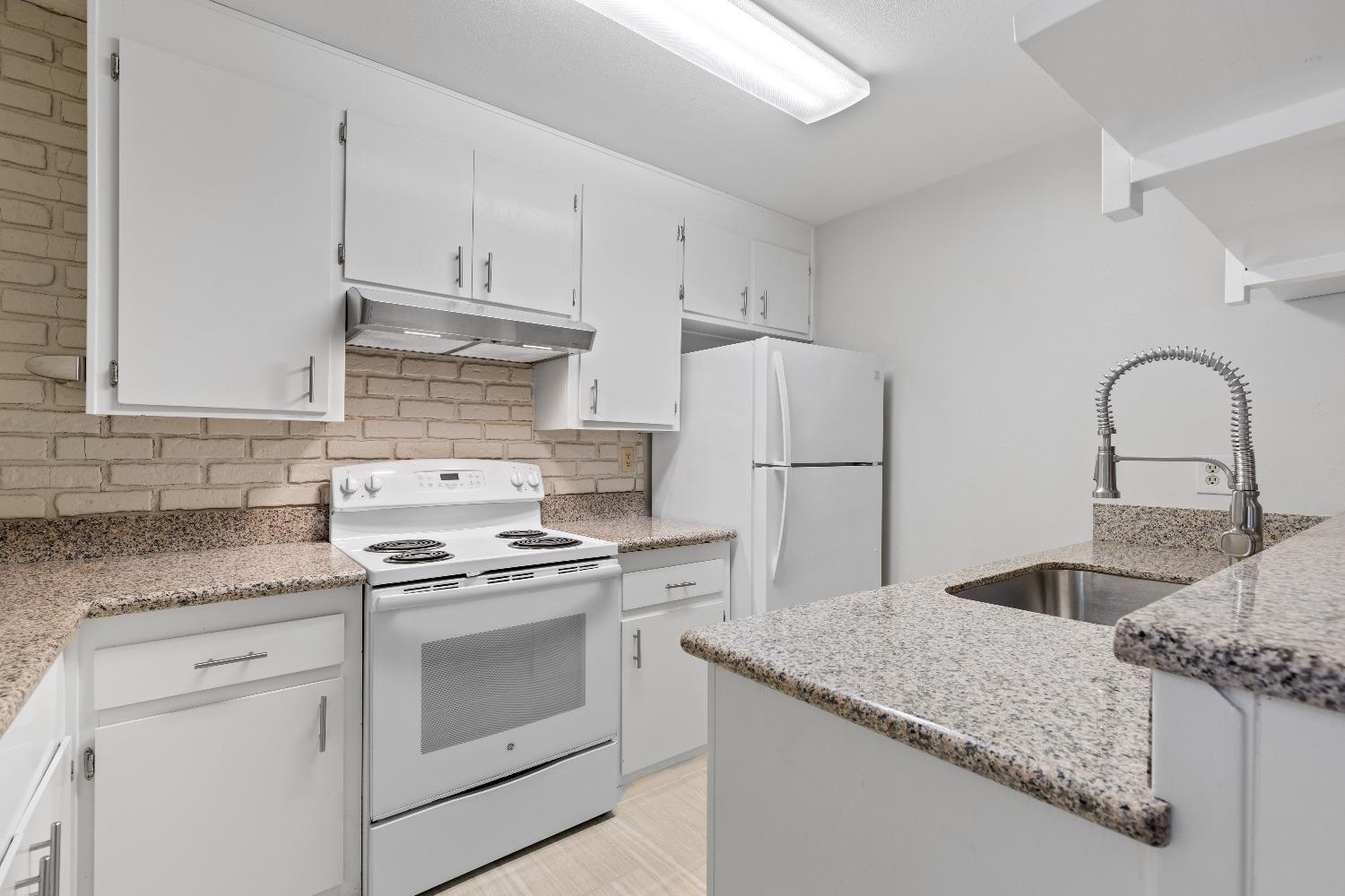 5092 Rhode Island Drive 1