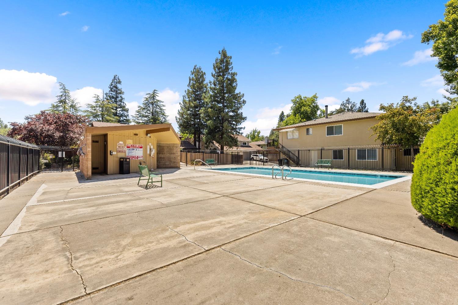 5092 Rhode Island Drive 1