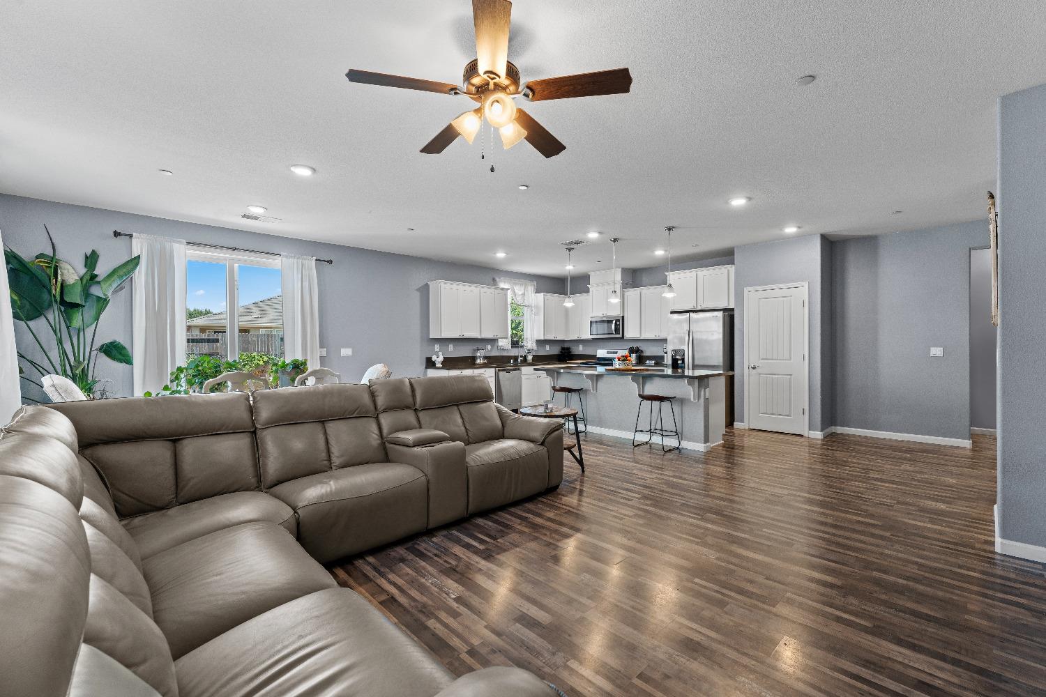 1129 Lost Trail Drive