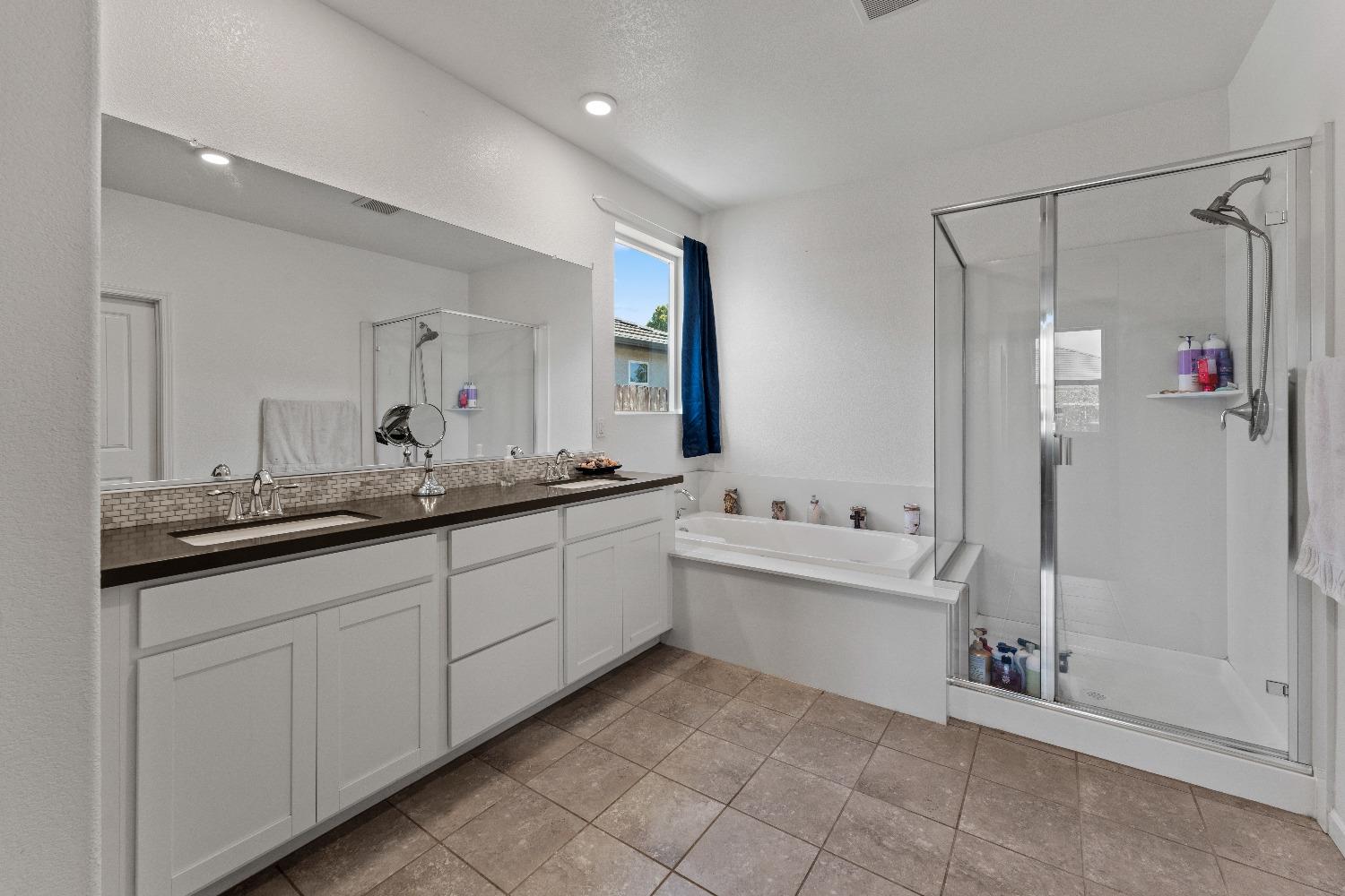 1129 Lost Trail Drive