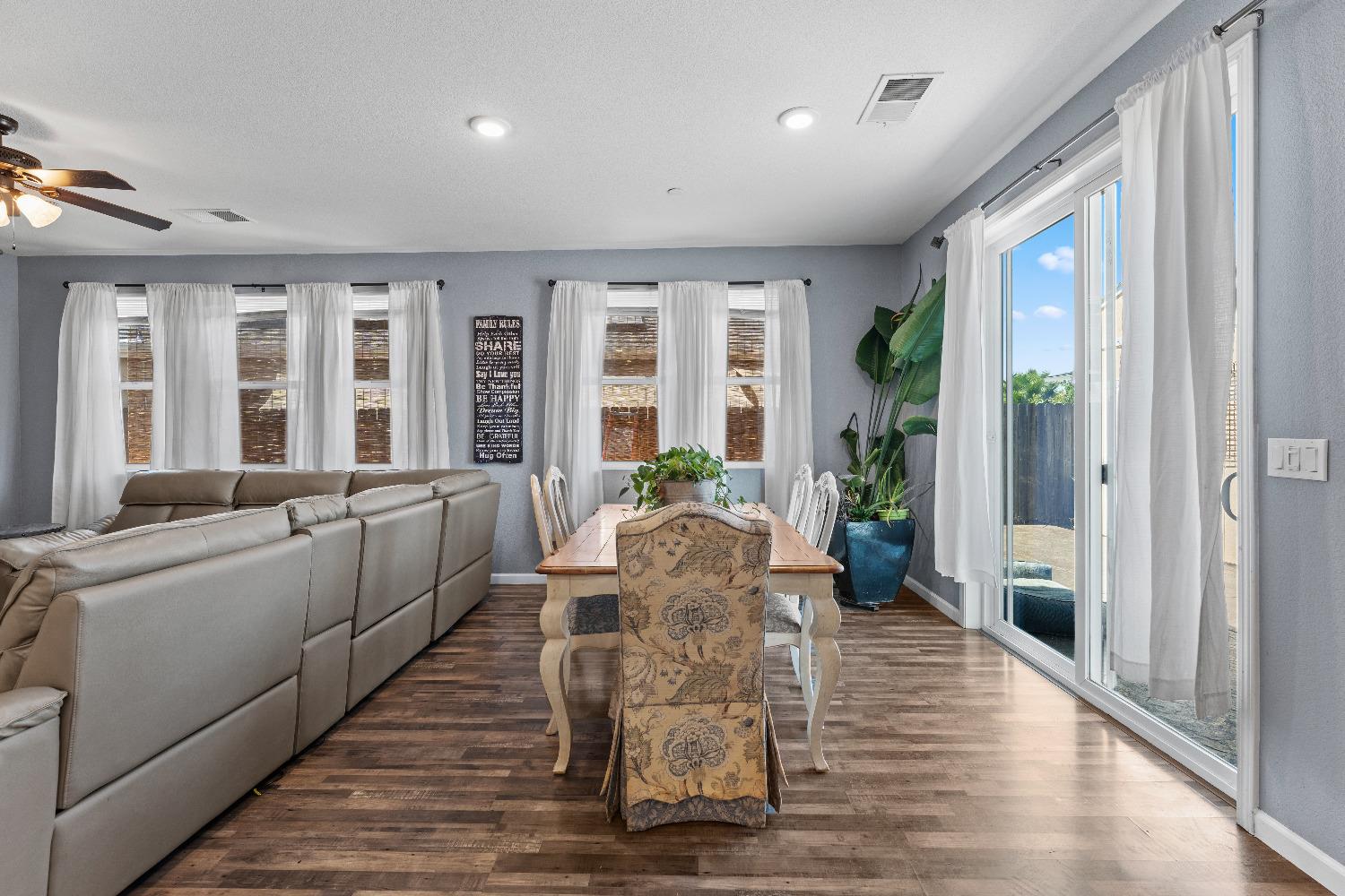 1129 Lost Trail Drive