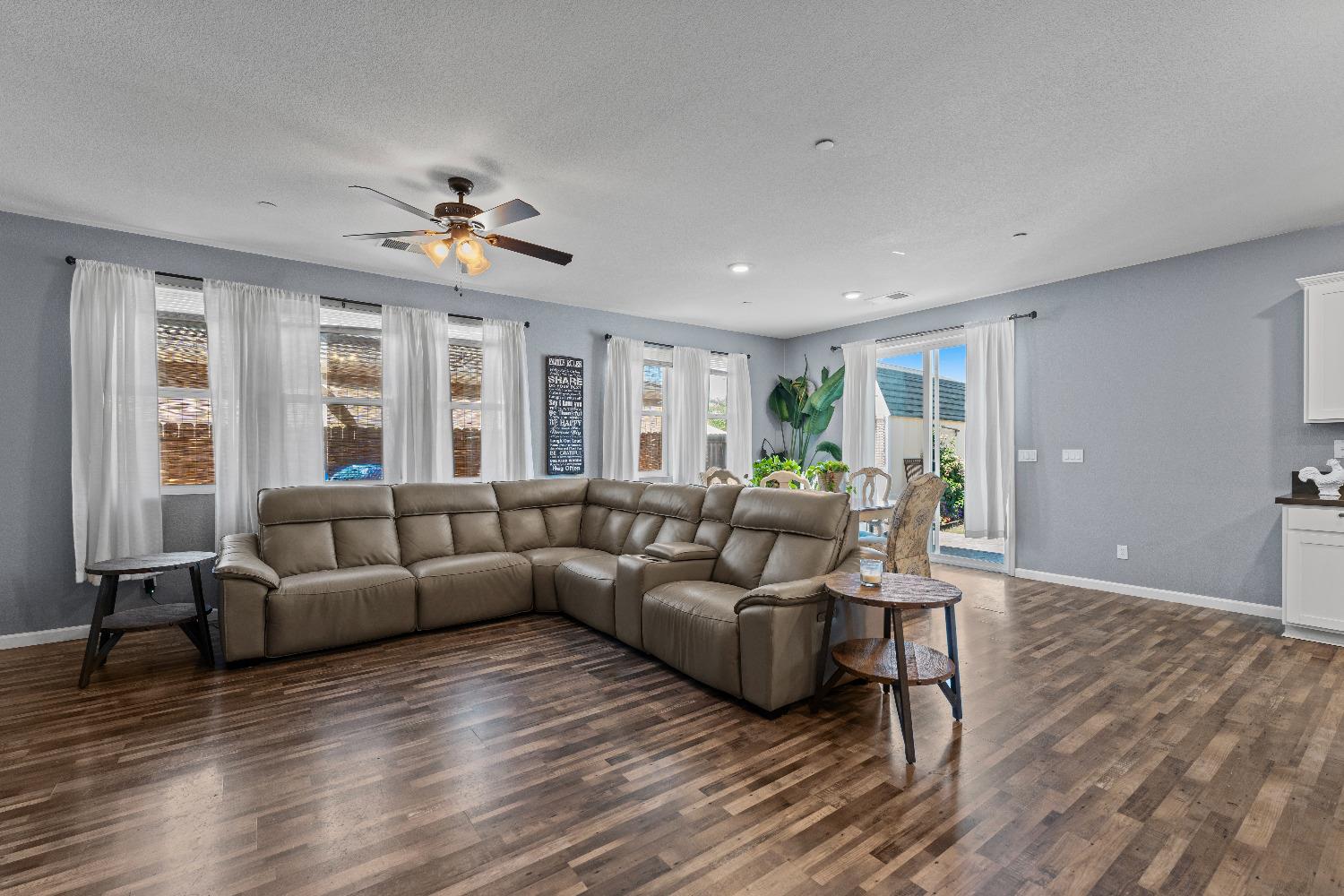 1129 Lost Trail Drive