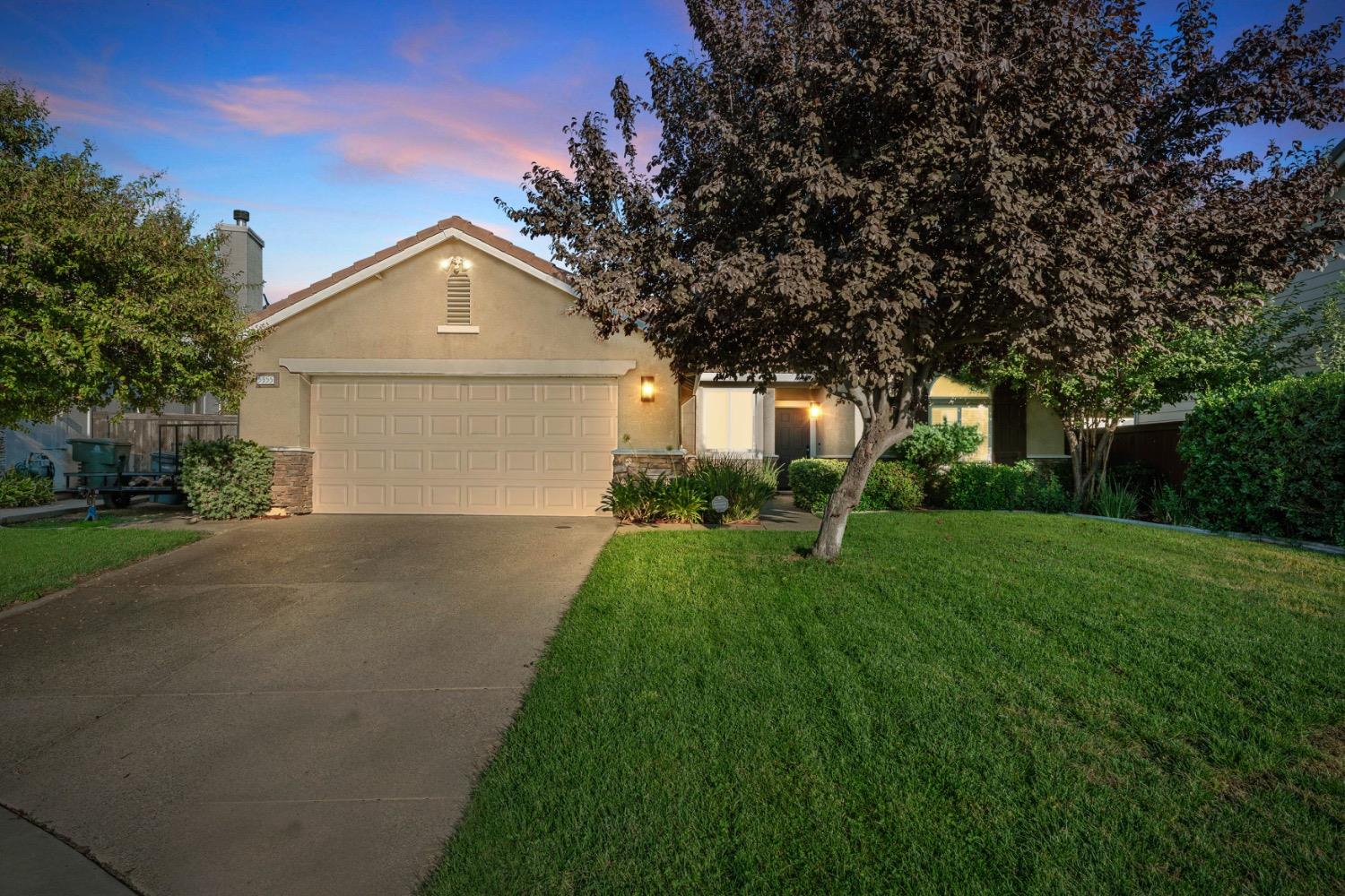5555 Rock Cliff Court