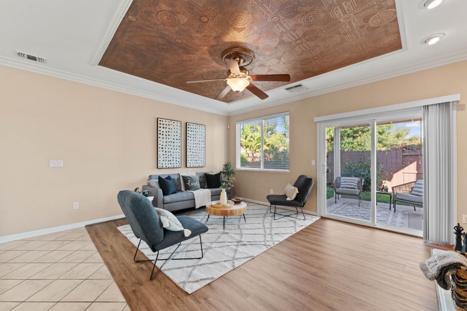 5555 Rock Cliff Court