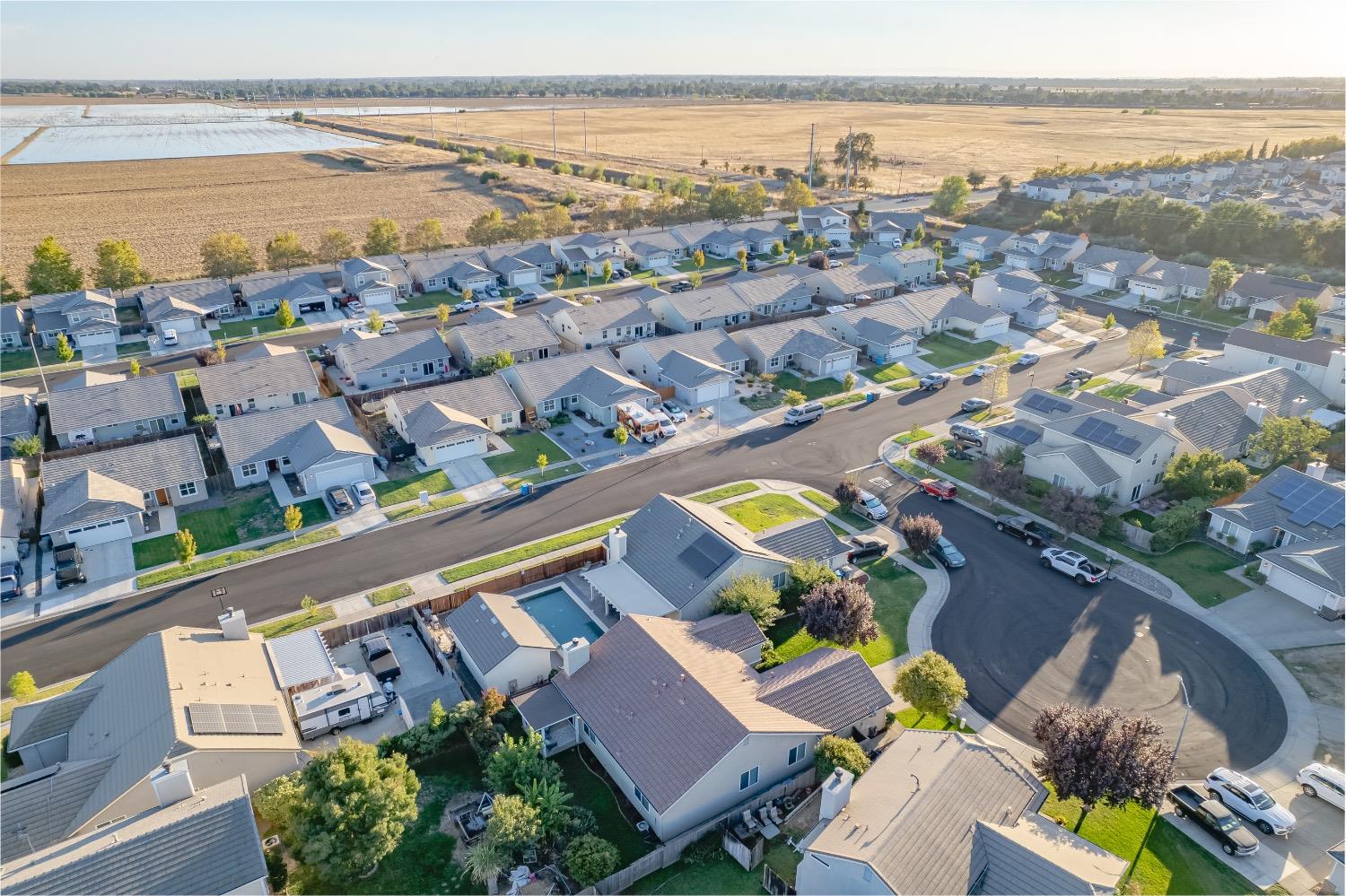 5555 Rock Cliff Court