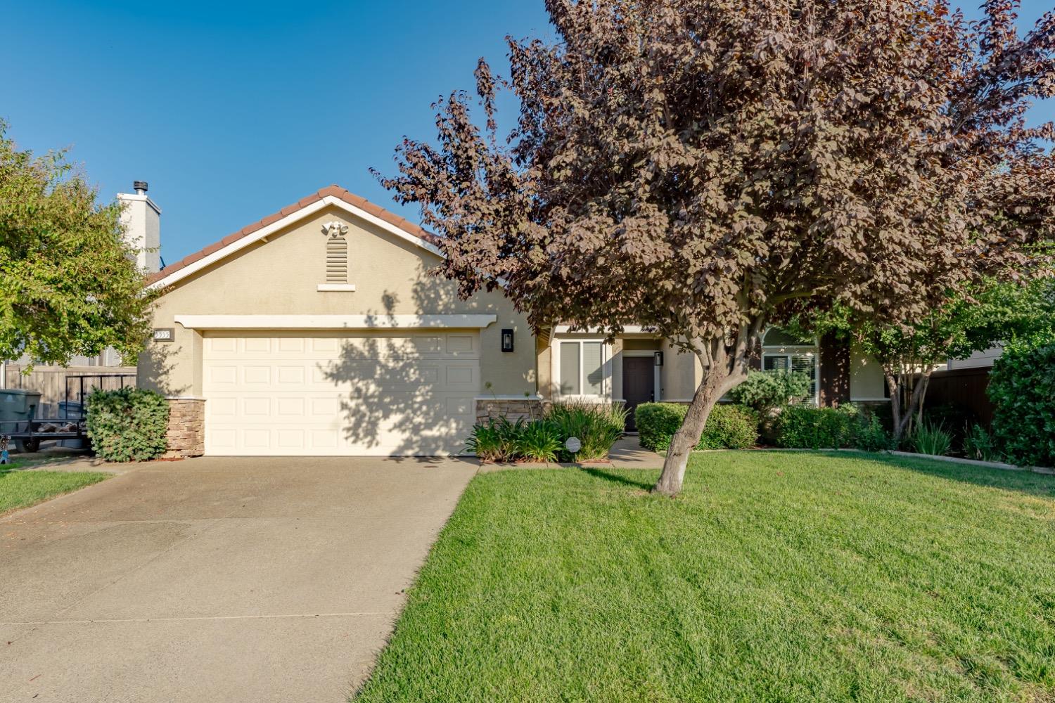 5555 Rock Cliff Court