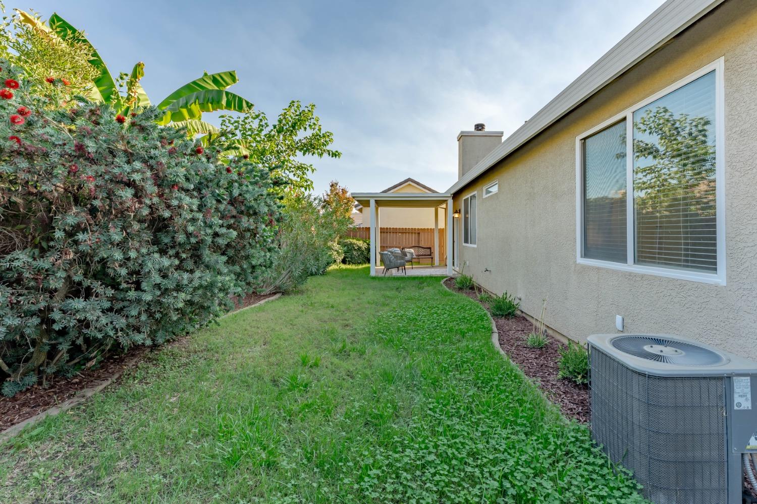5555 Rock Cliff Court