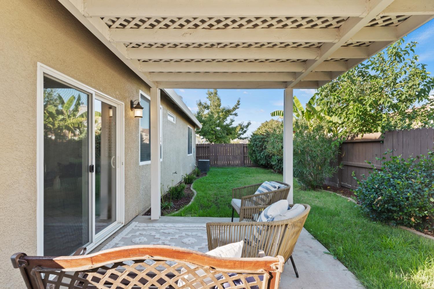 5555 Rock Cliff Court