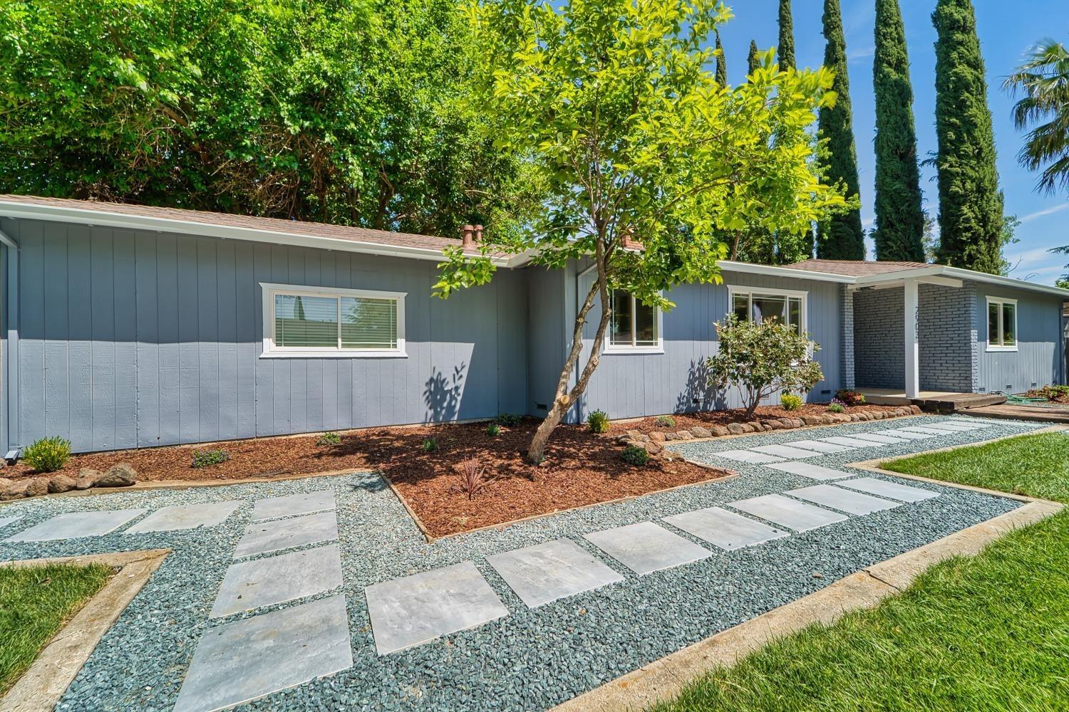 2903 Kennedy Drive