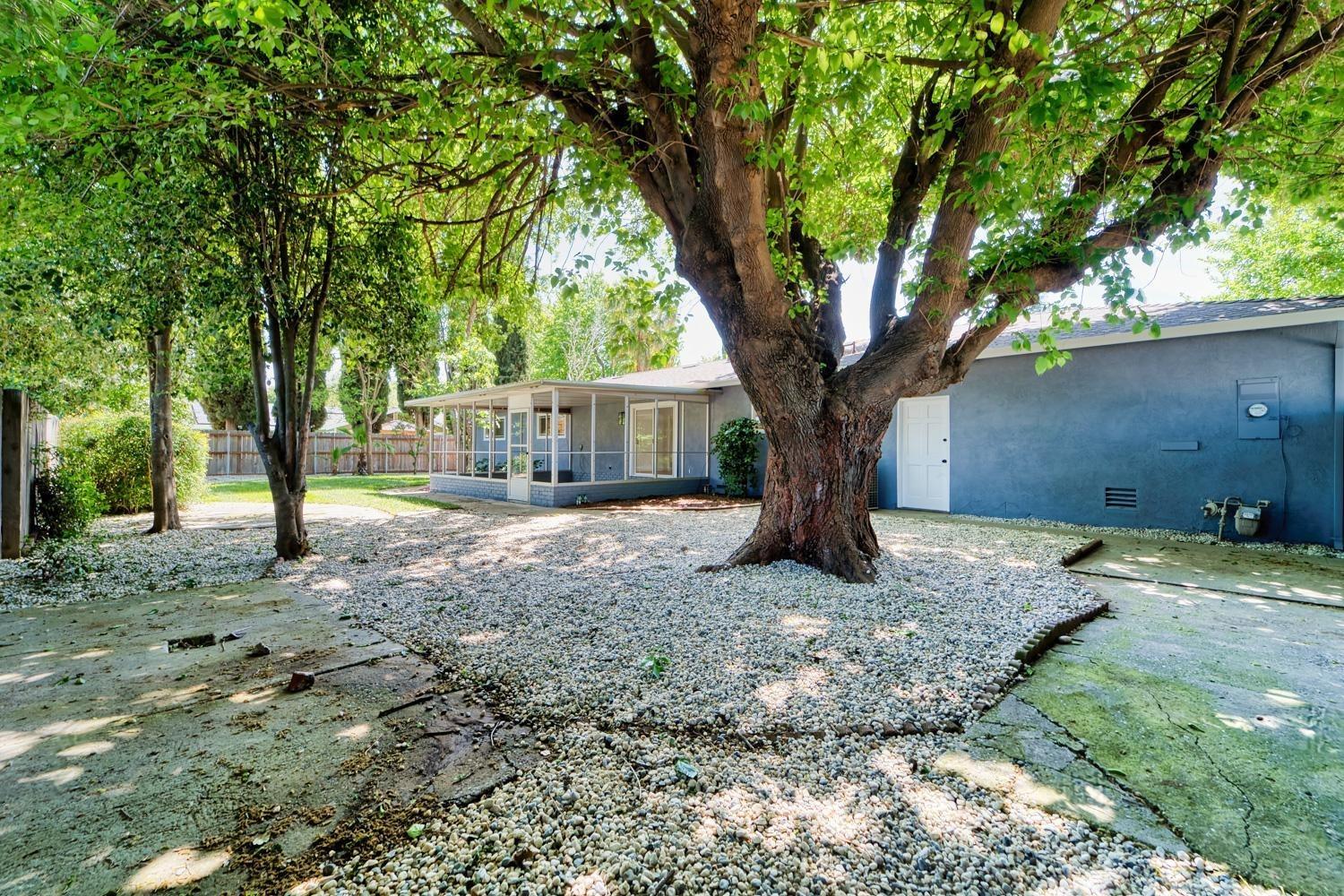 2903 Kennedy Drive