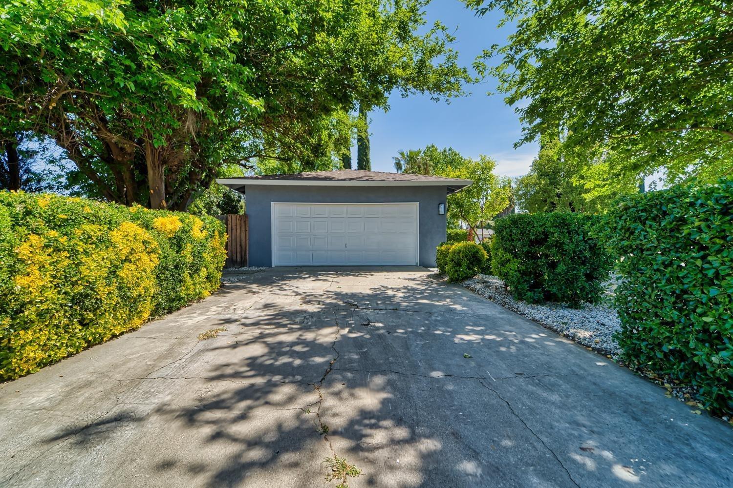 2903 Kennedy Drive
