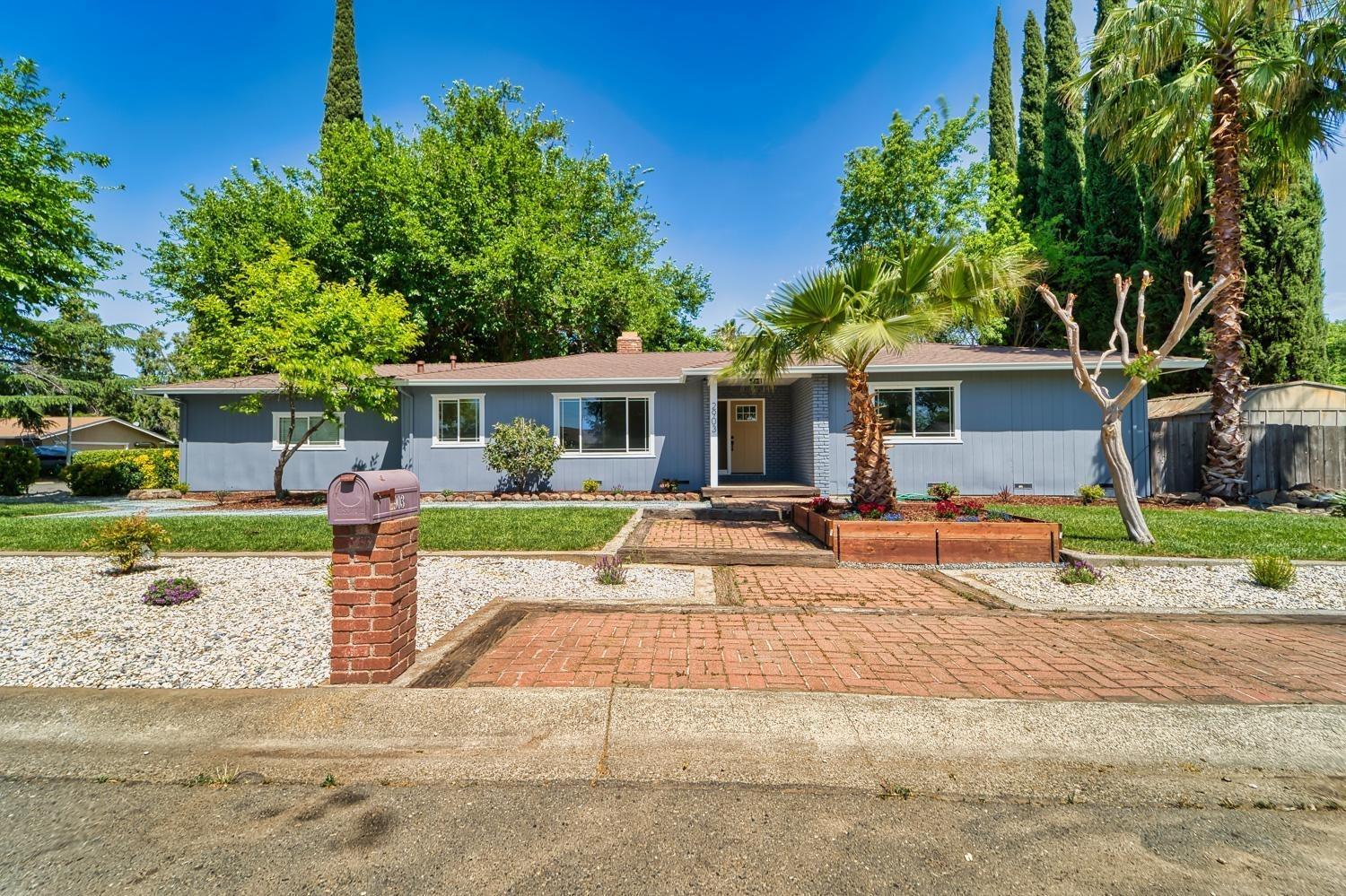 2903 Kennedy Drive