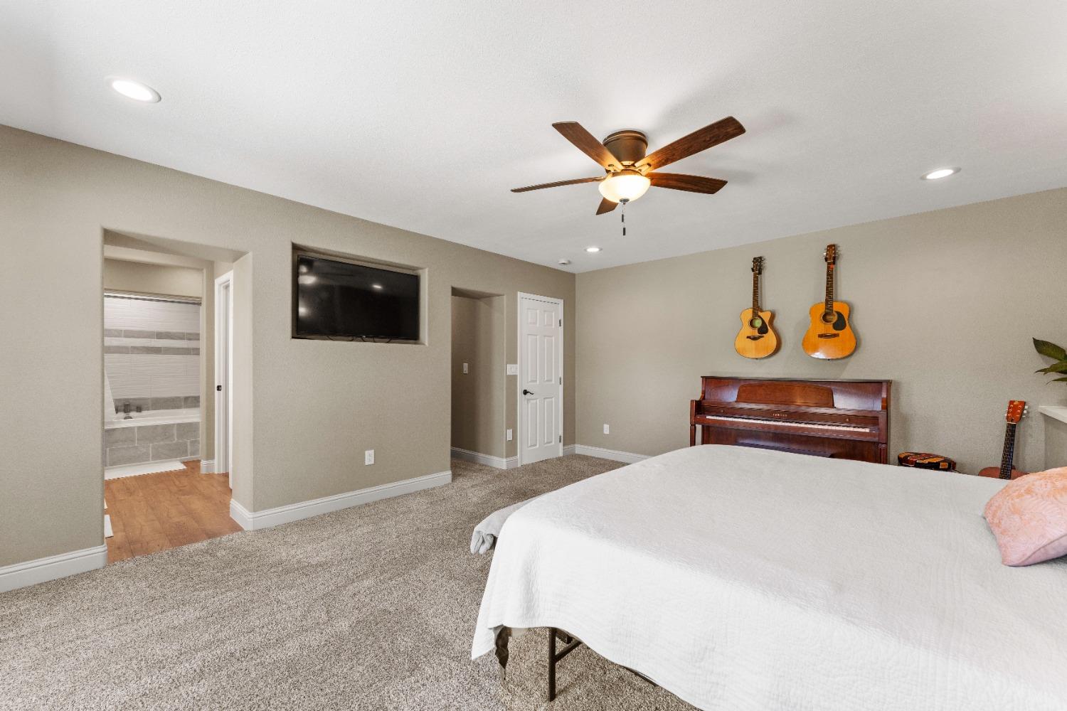 1357 Country Club Road
