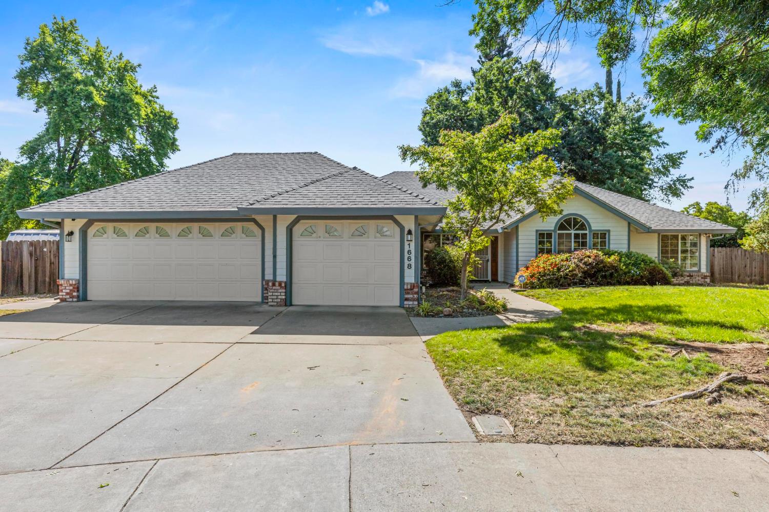1668 Greenwood Way