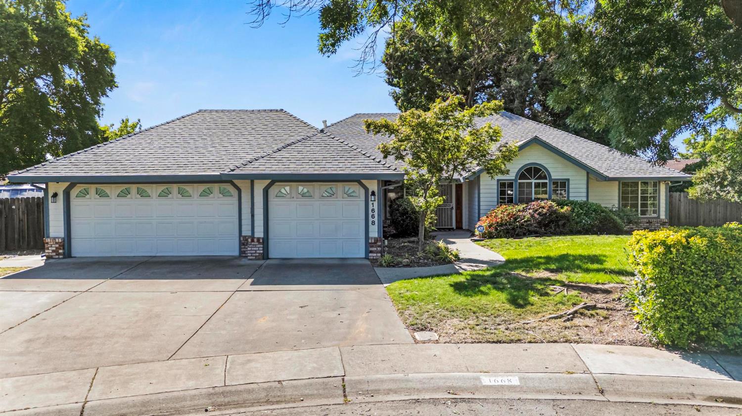1668 Greenwood Way