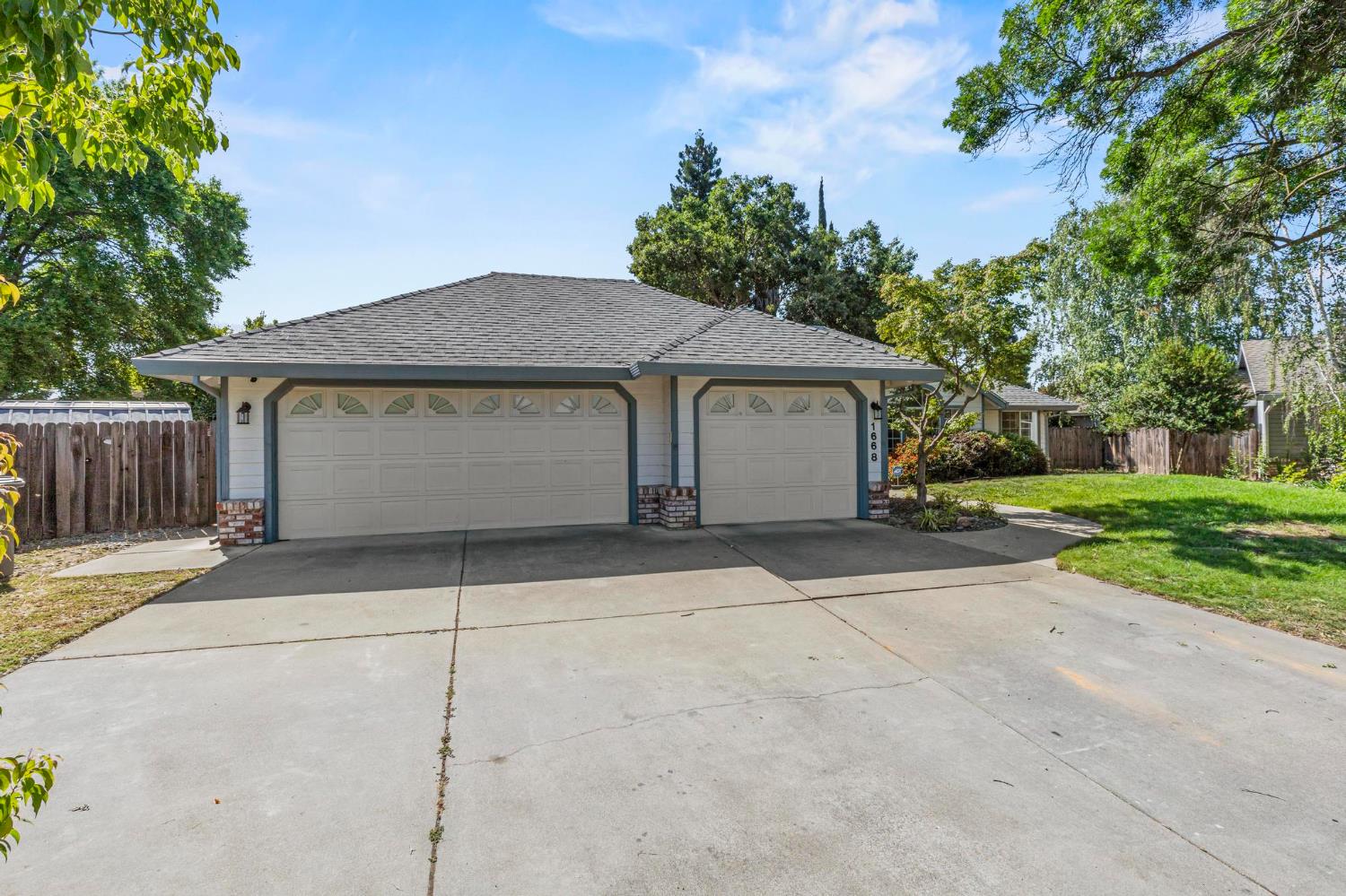 1668 Greenwood Way