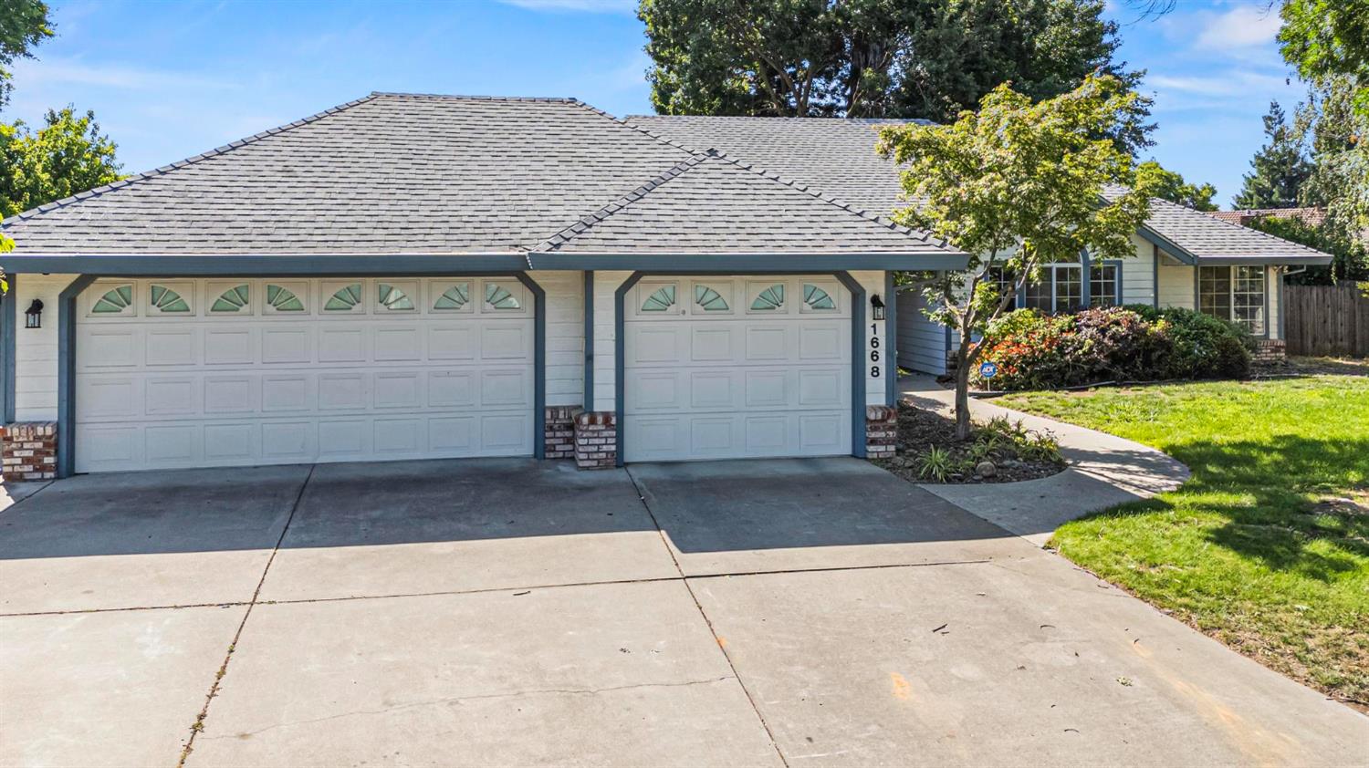 1668 Greenwood Way