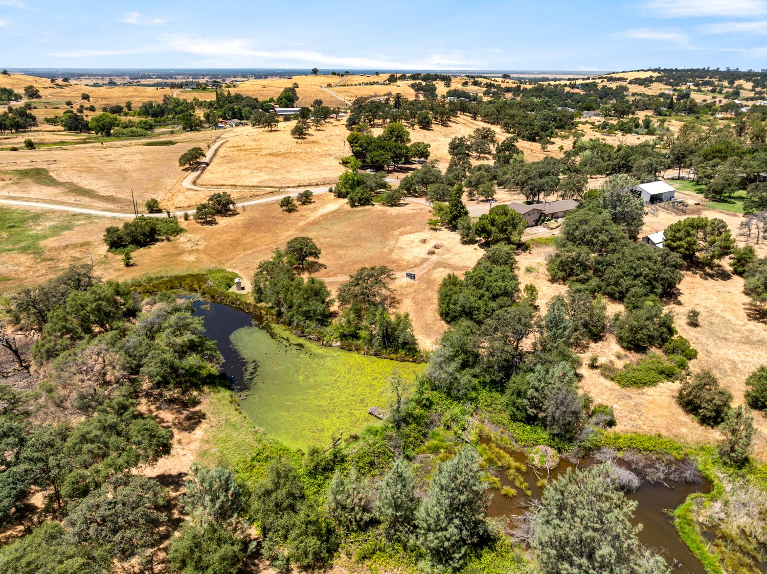 8060 LAKEVIEW LANE
