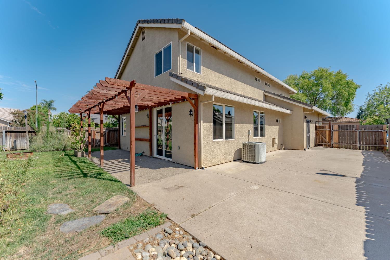 2100 Boyden Drive