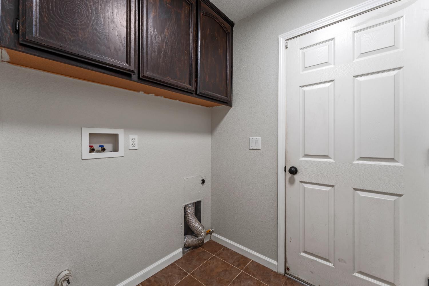 2100 Boyden Drive