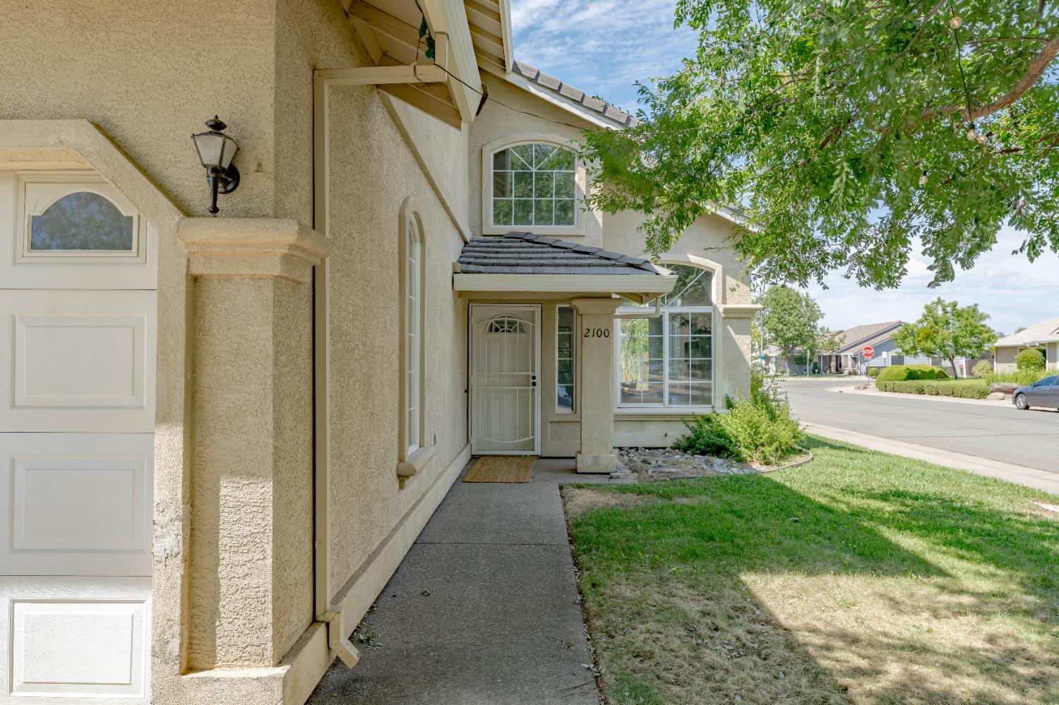 2100 Boyden Drive