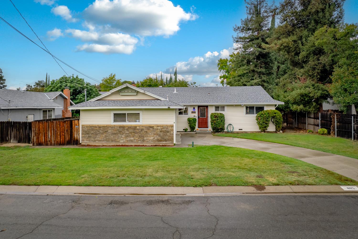 865 S Barrett Road