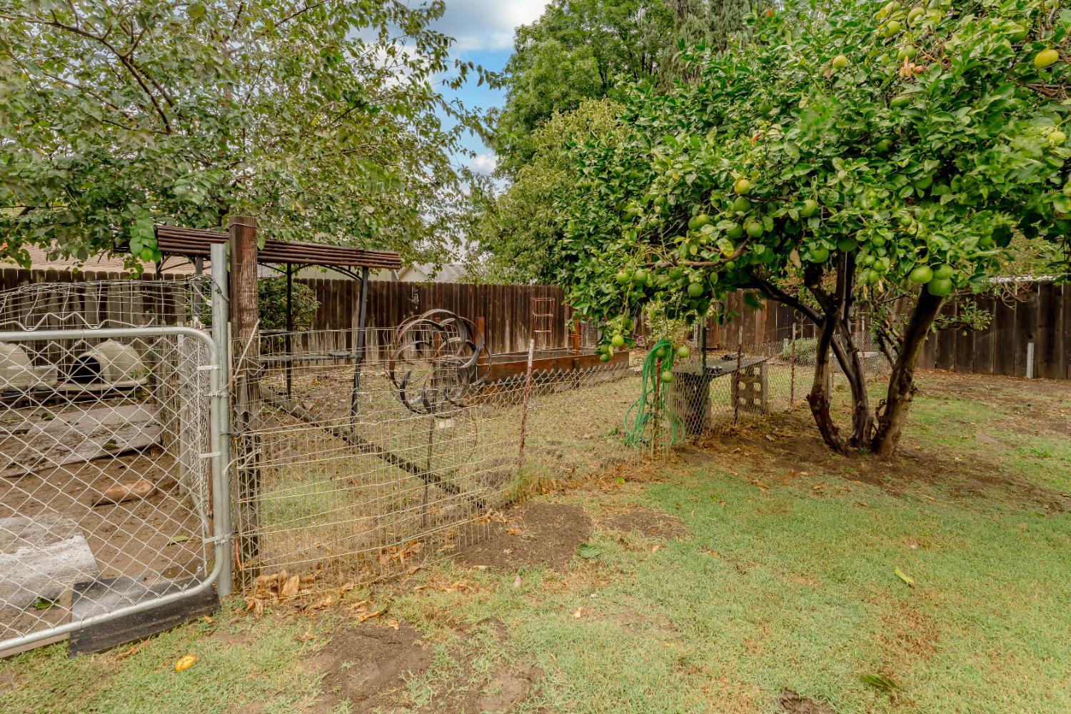 865 S Barrett Road