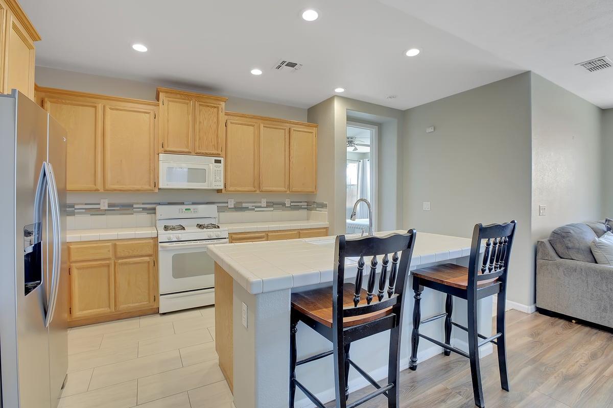 2204 Summerfield Lane
