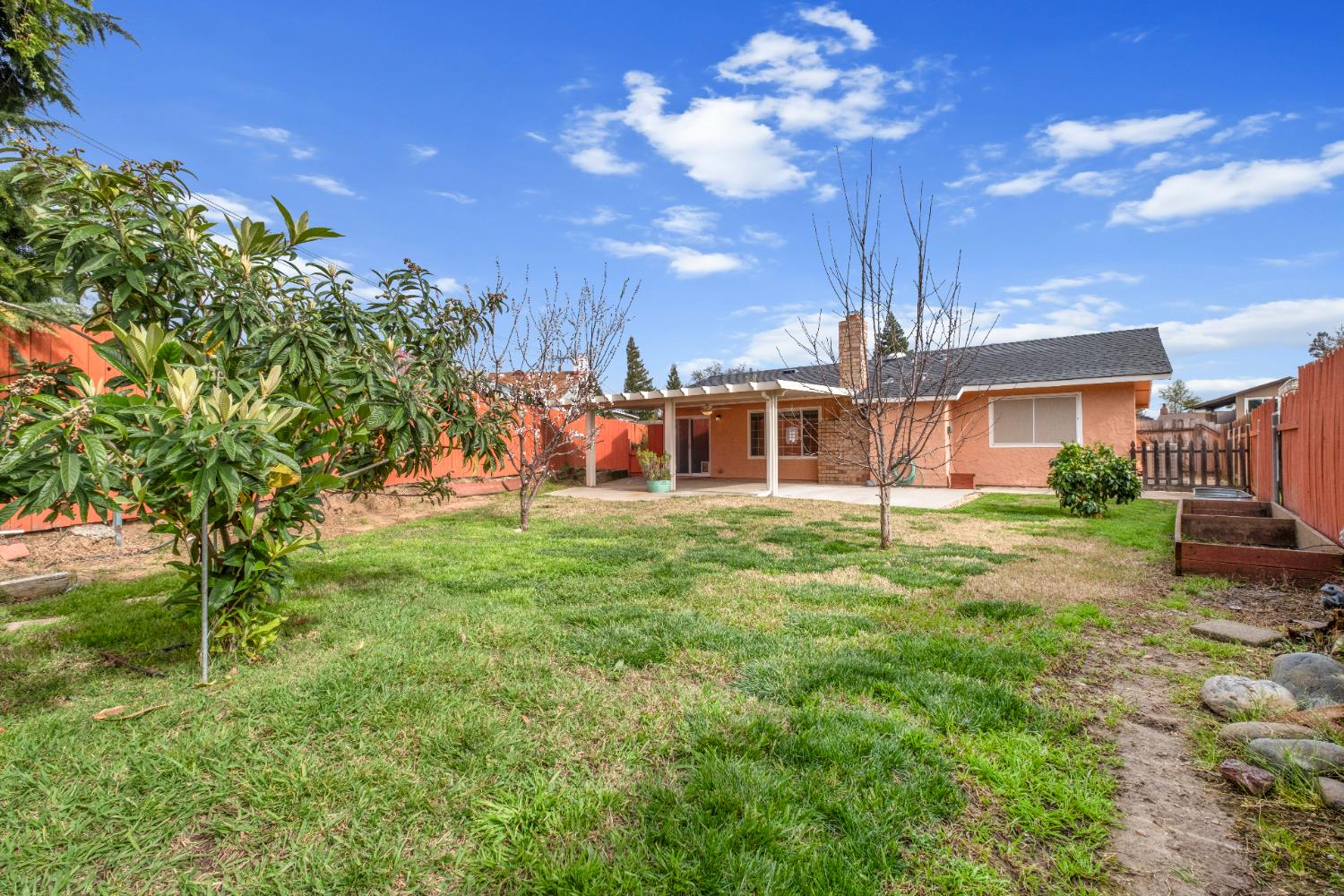 6939 Escallonia Drive