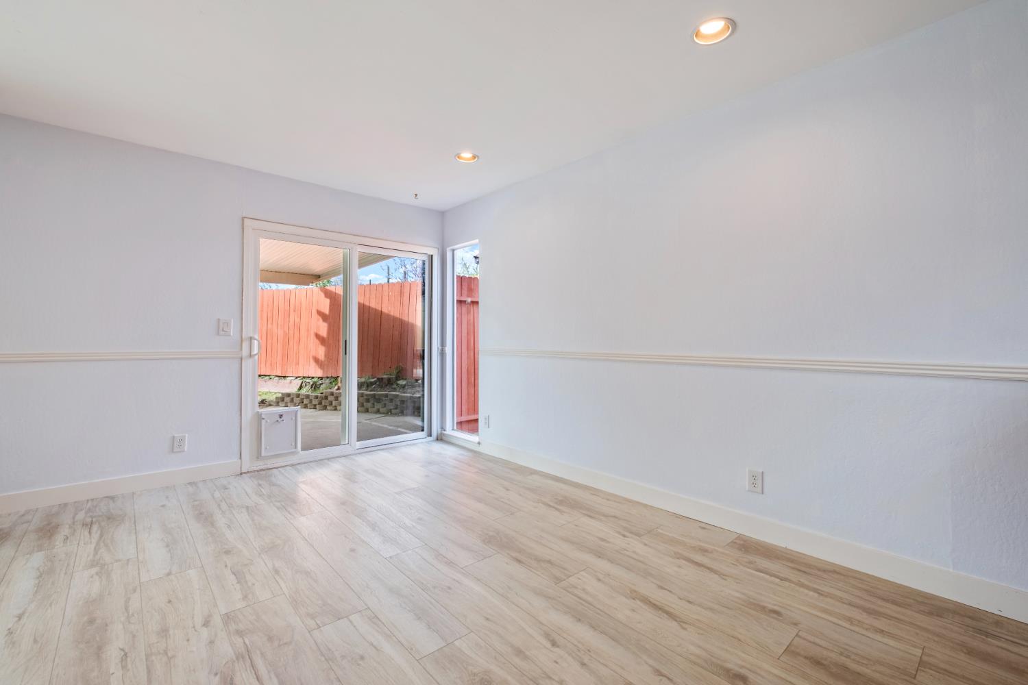 6939 Escallonia Drive