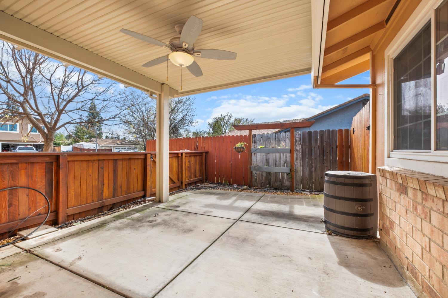 6939 Escallonia Drive