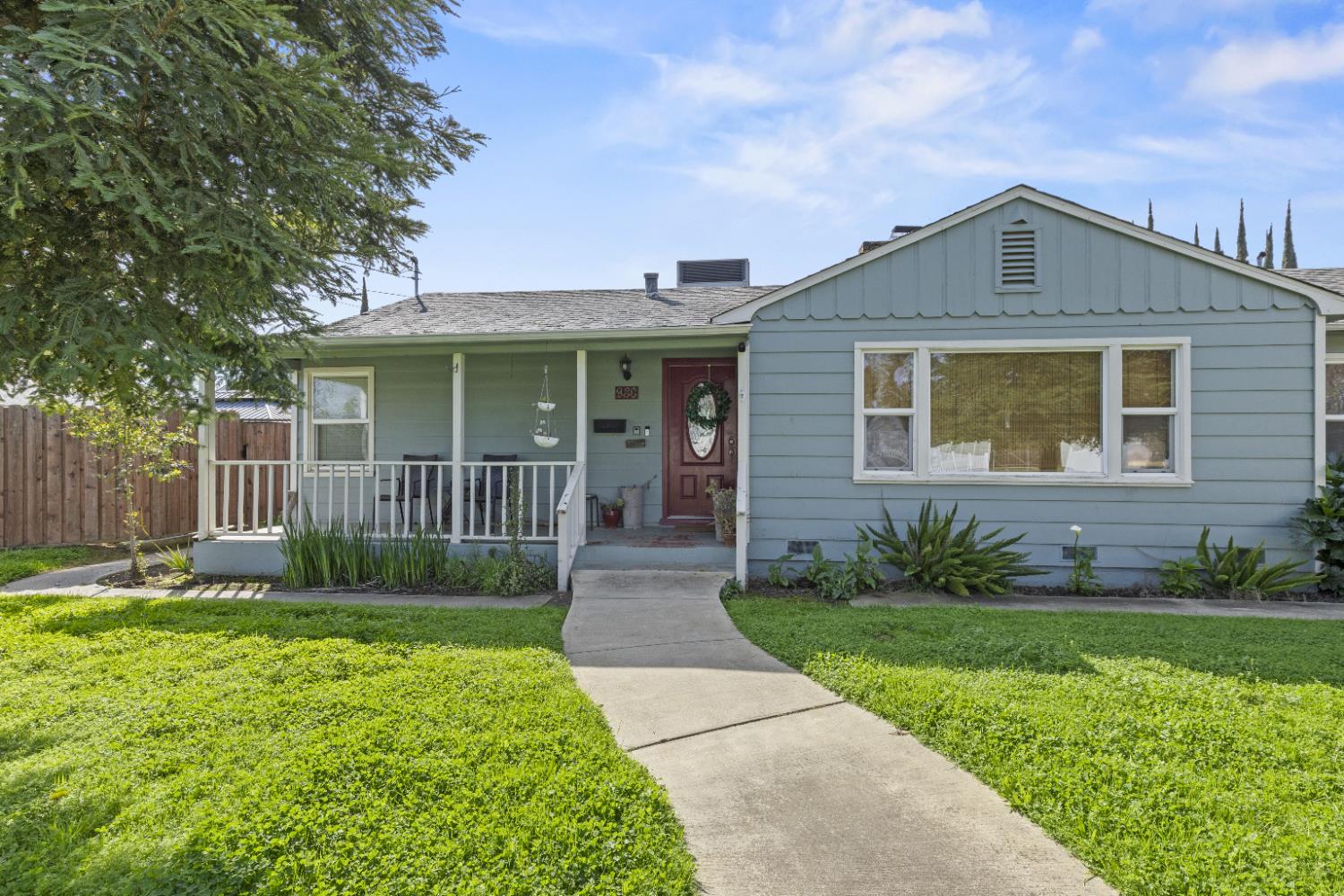 980 McCall Avenue
