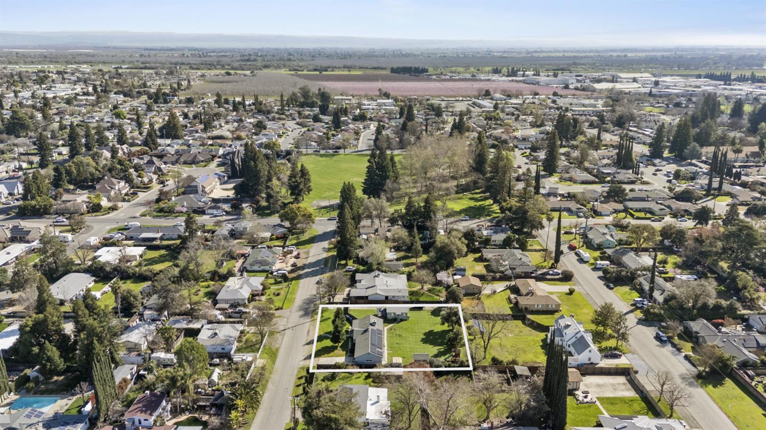 980 McCall Avenue