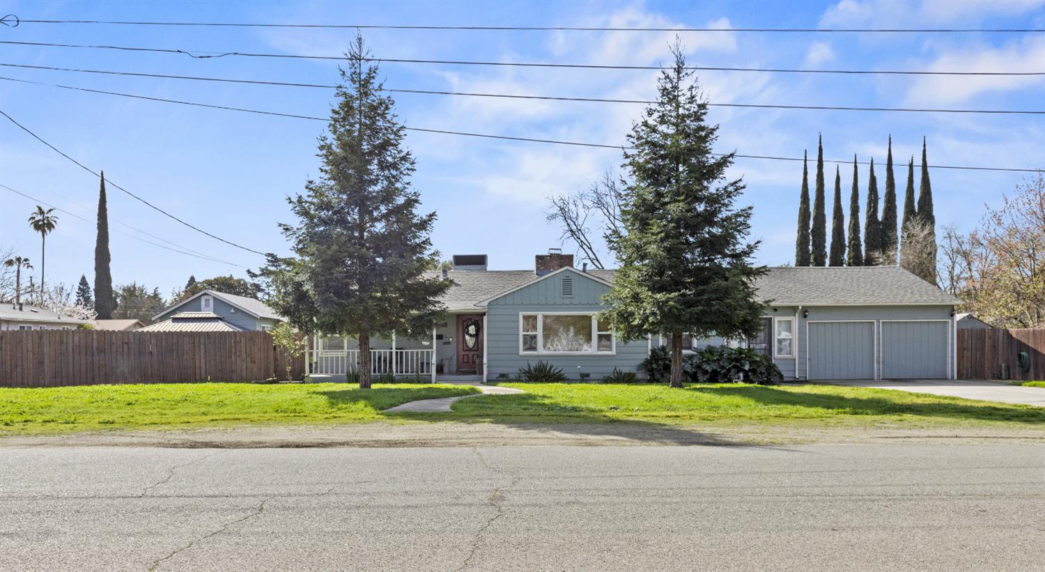 980 McCall Avenue