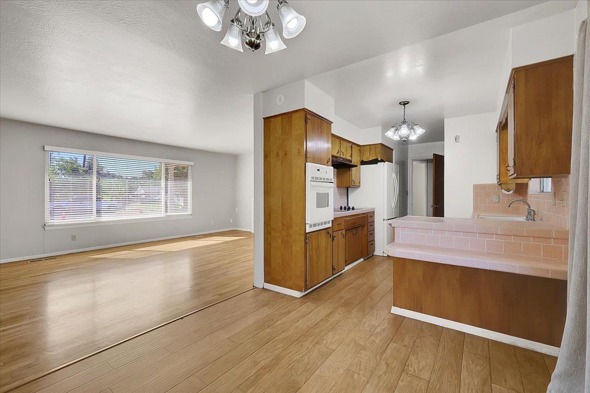 609 MAIN