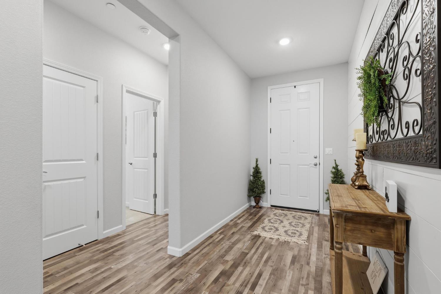 1070 Hacienda Drive