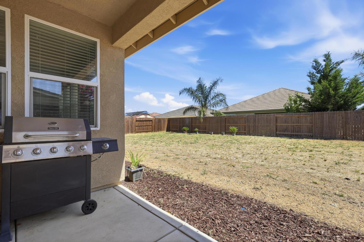 1070 Hacienda Drive