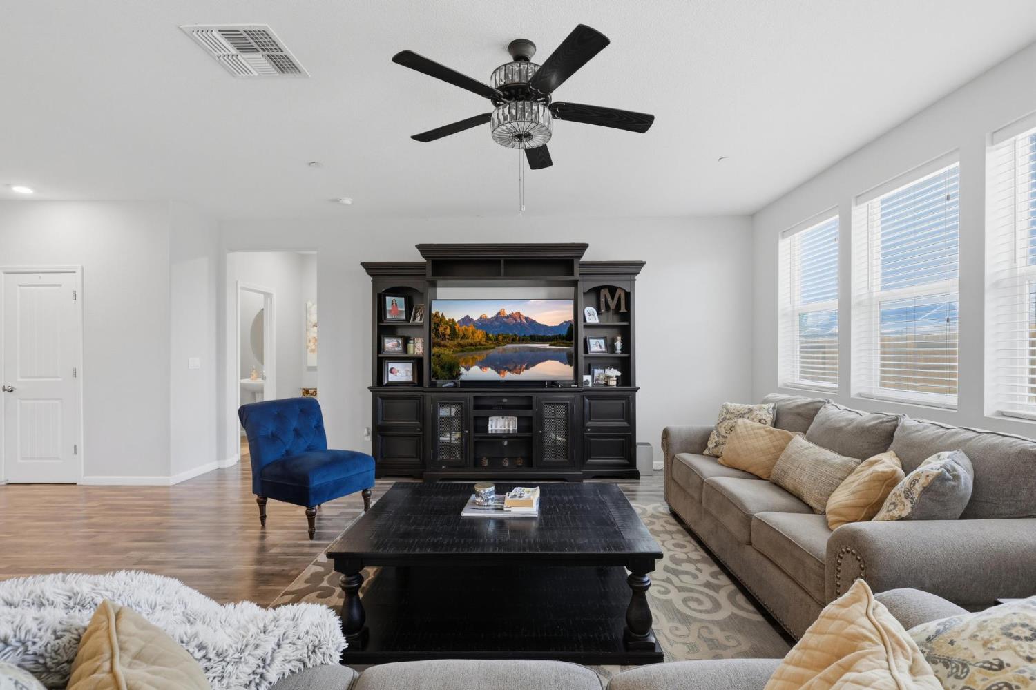 1070 Hacienda Drive