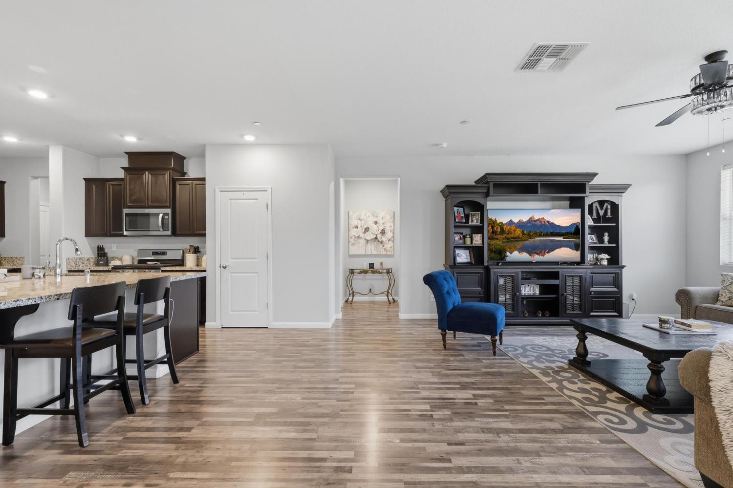 1070 Hacienda Drive